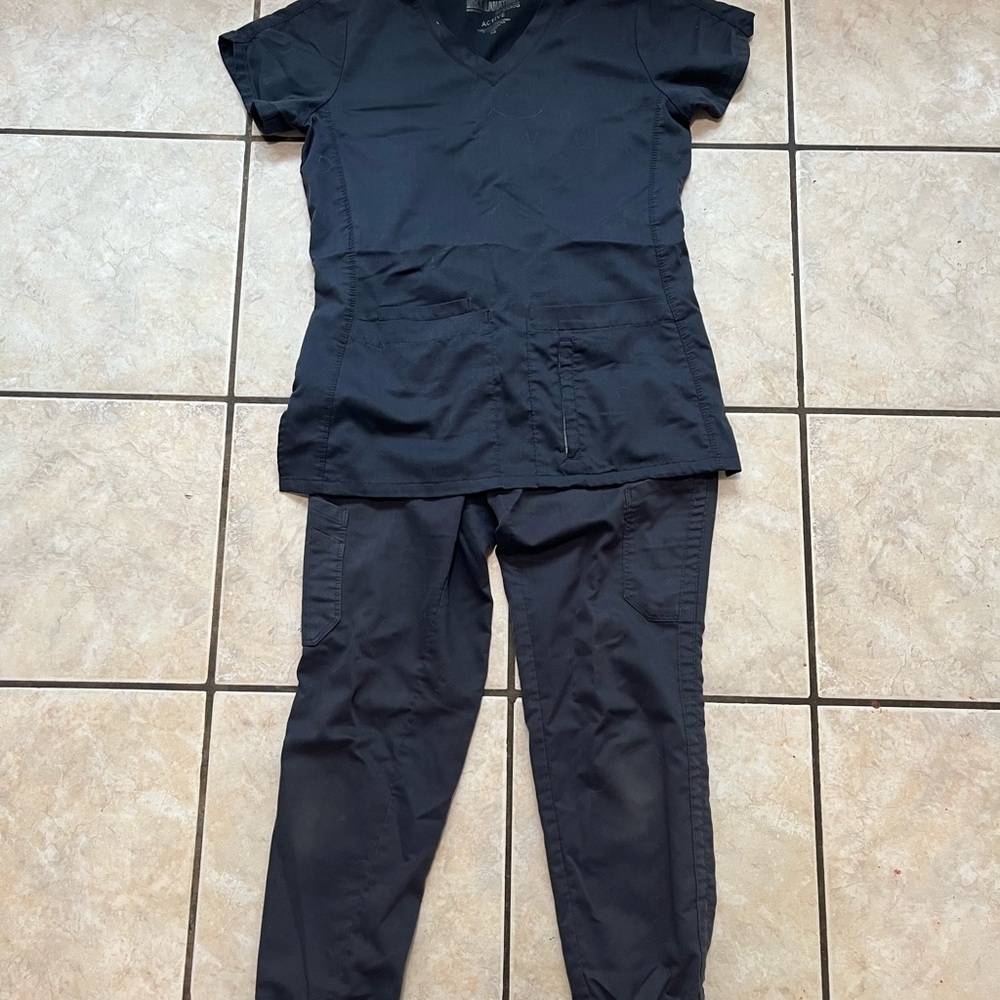 Grey’s Anatomy jogger scrub set